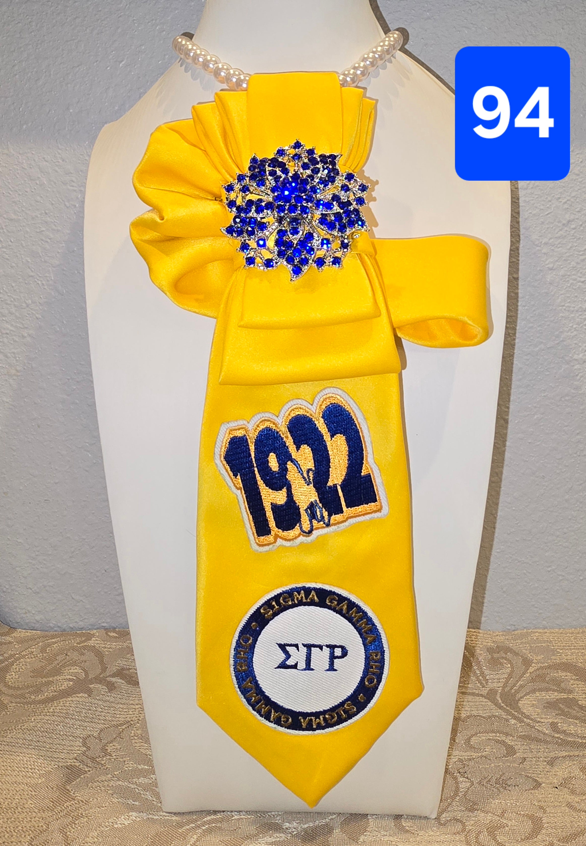 The SGRho 1922 Ruffle Brooch Tie
